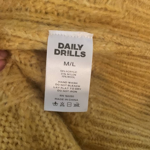 Daily Drills Knit Sweater in Honeygold - Picture 3 of 6